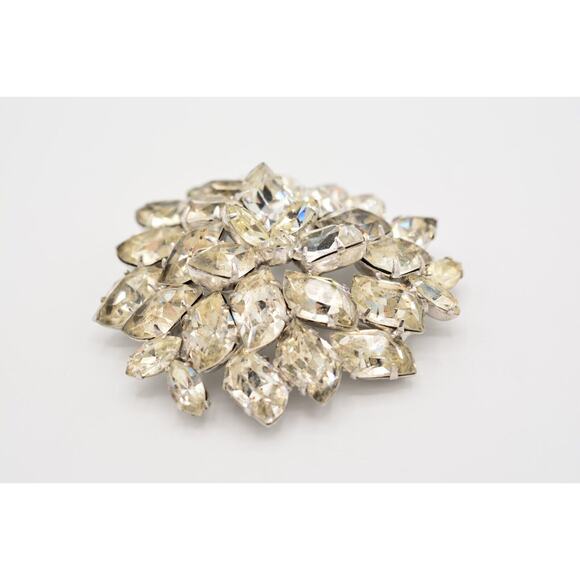 Vintage Crystal Flower Pin Brooch Rhinestone Baguette Large Silver Shiny Bin5A - Picture 9 of 12